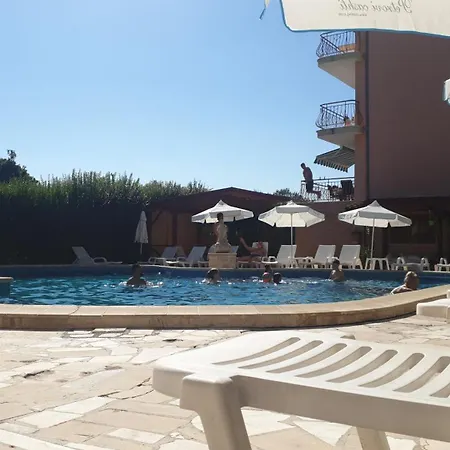Peters комплекс петрови къщи Apartment Sunny Beach